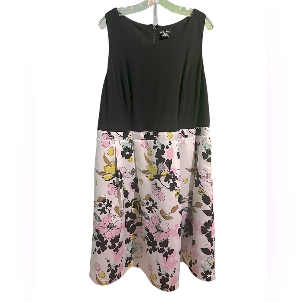 City Chic black/floral dress size XL/22 - Picture 2 of 11
